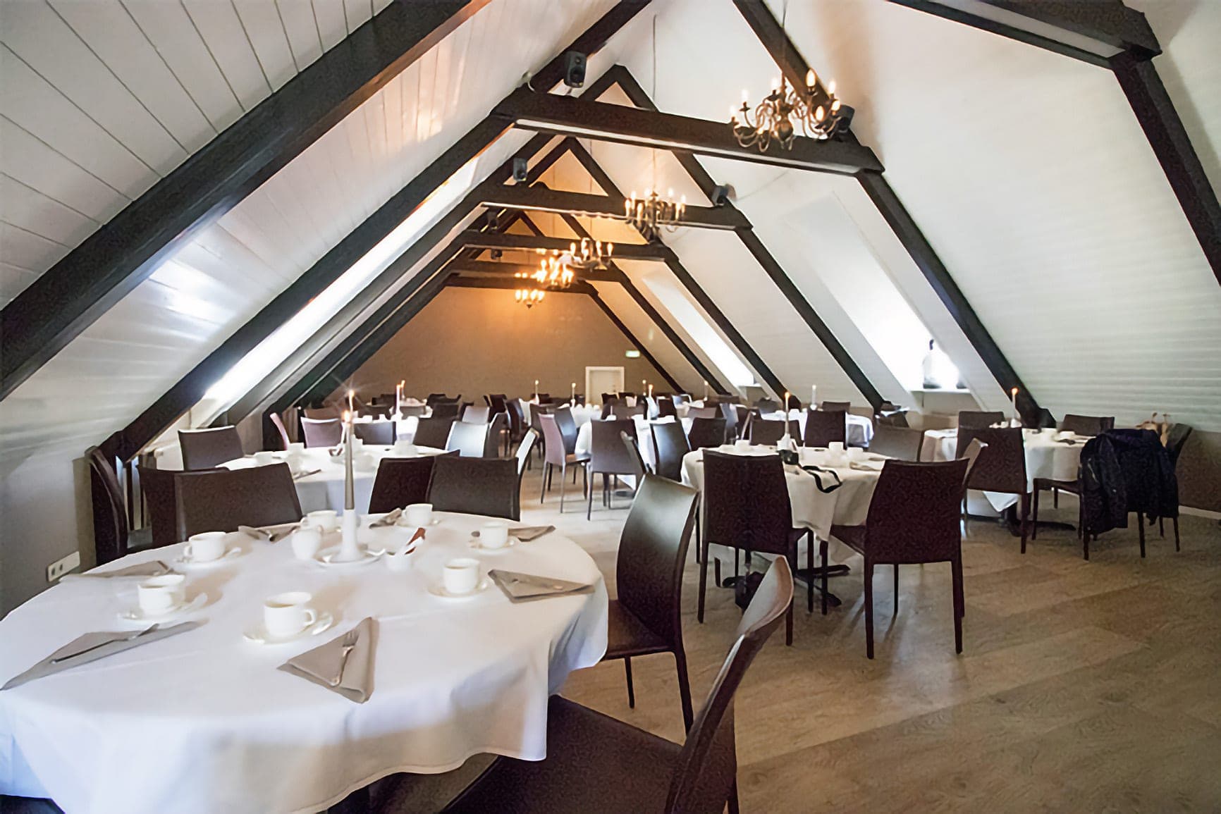 Kornhlaðan set up for a seated event