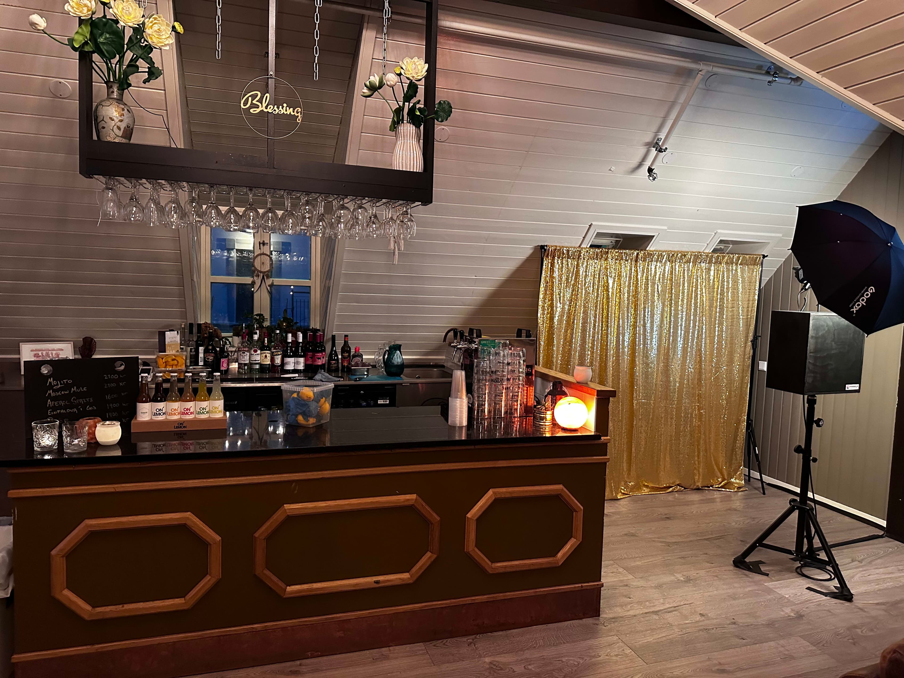 Barinn og myndakrókur í Kornhlöðunni