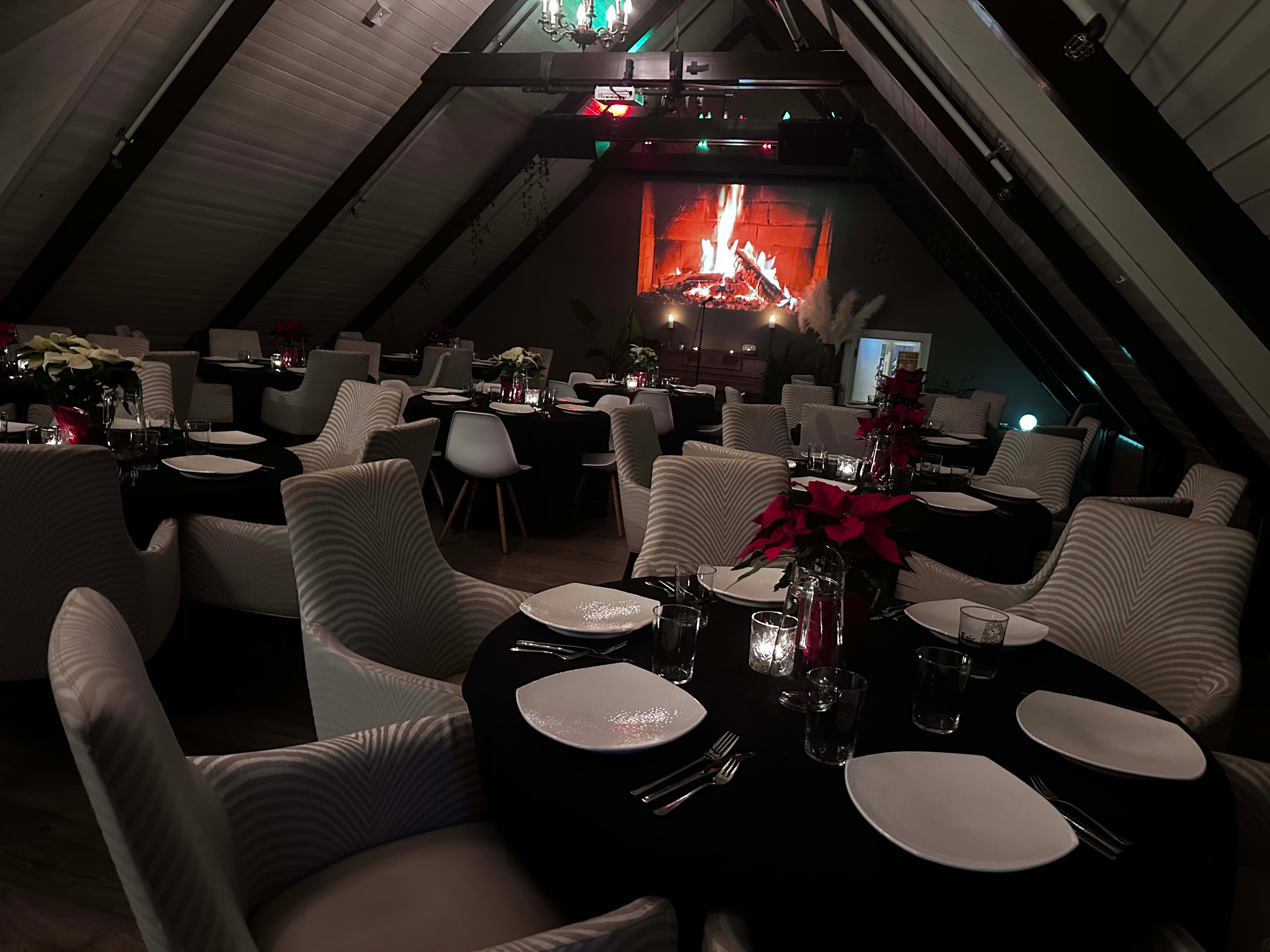 Dark ambient interior at Kornhlaðan