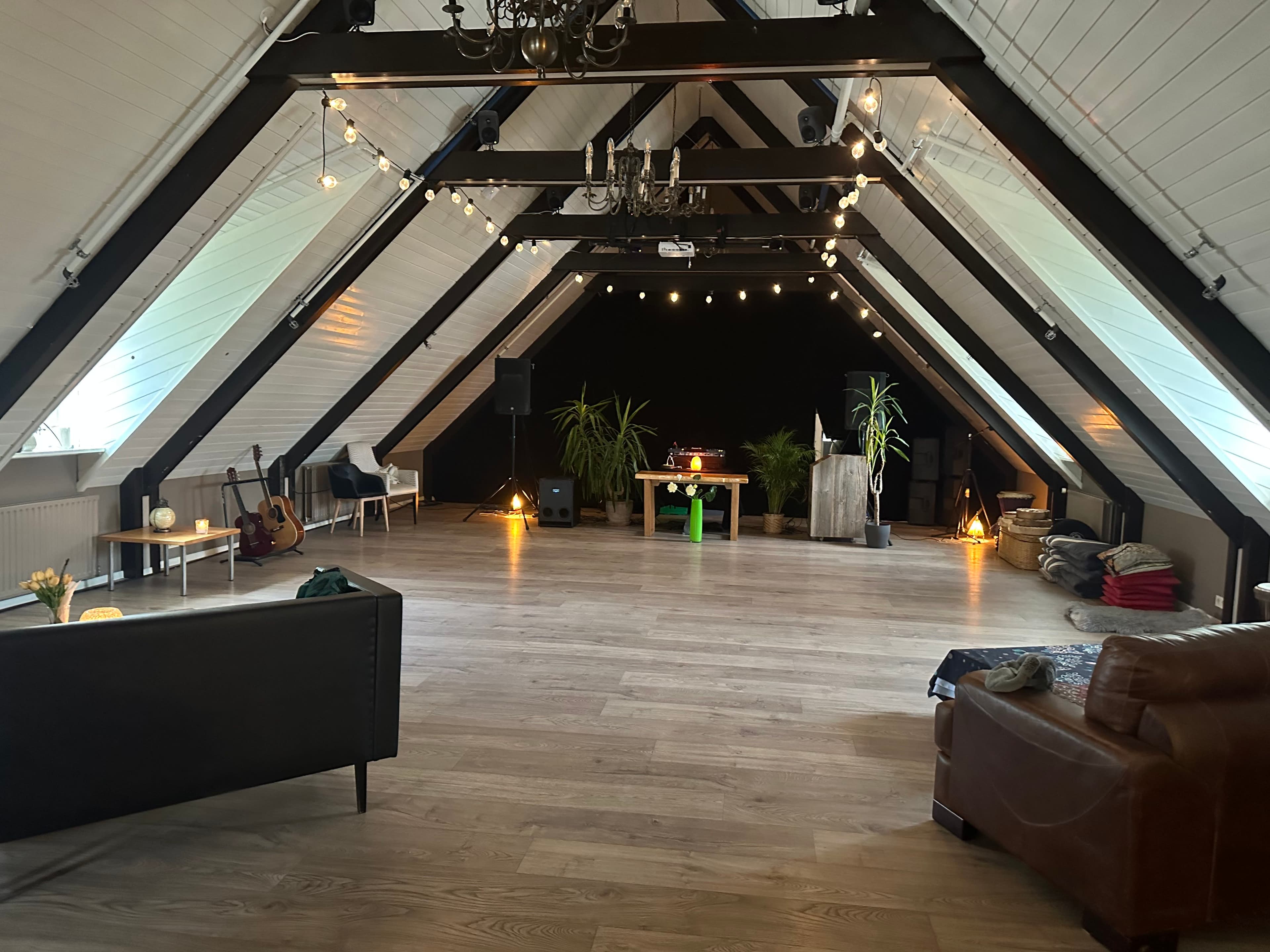 Kornhlaðan — warm, homelike atmosphere